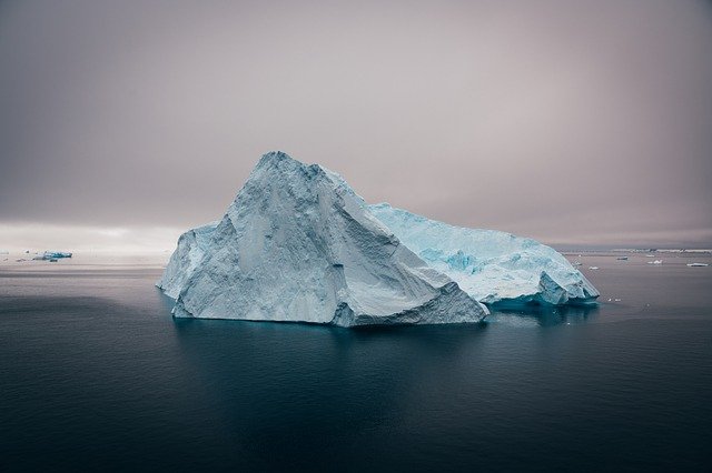 iceberg-5163649_640